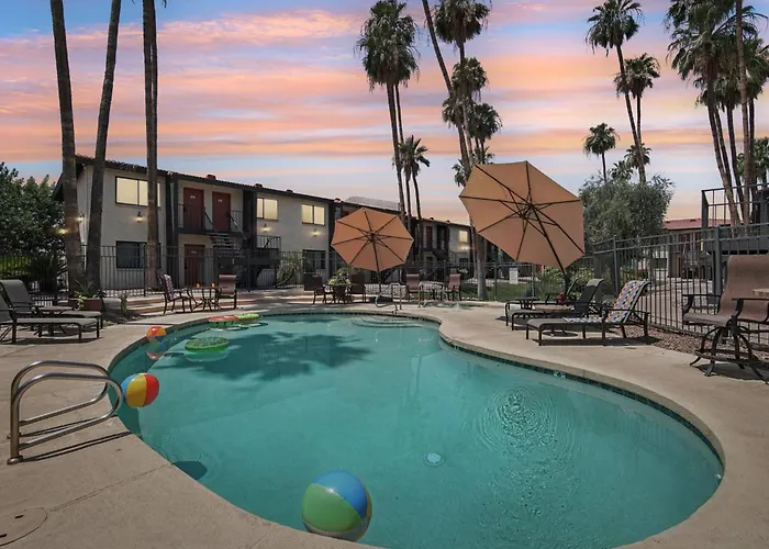 236 Fully Furnished 1br Suite-outdoor Pool Apartament Scottsdale